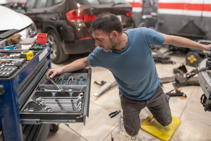 using a toolbox using a toolbox